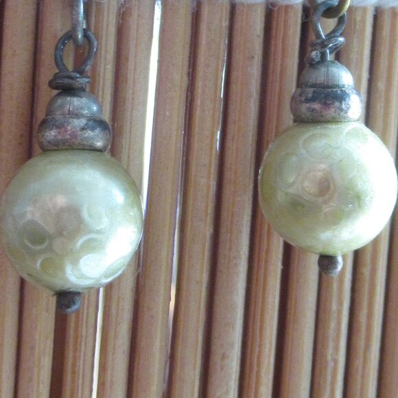 Green faux Pearl Earrings, Dangle, Light Iridescent Olive Green, Vintage, 8mm - Picture 3 of 8